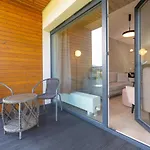 Rentplanet - Izerski Hotel apartamentowy Świeradów-Zdrój