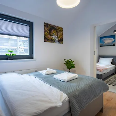 Aparthotel Rentplanet - Izerski 3*
