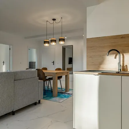 Aparthotel Rentplanet - Izerski 3*